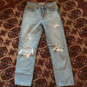 Levi’s wedgie straight in authentically yours 25